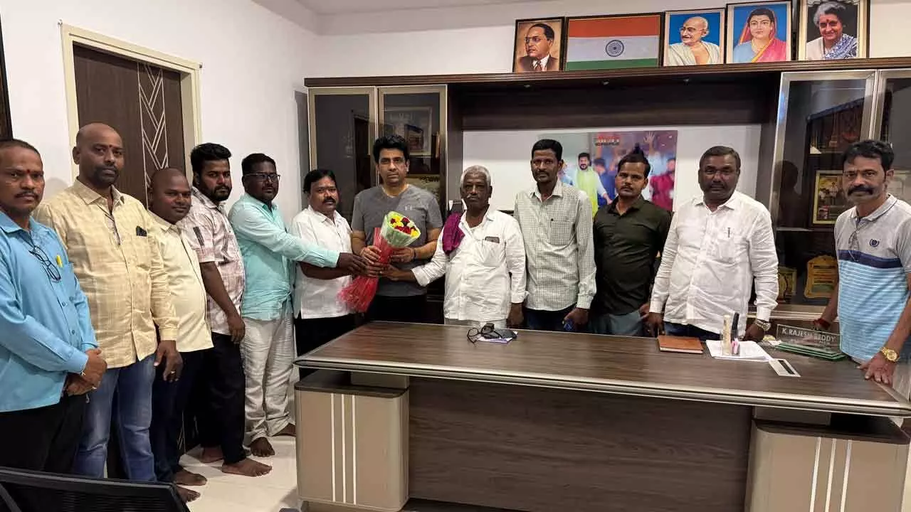 Journalists Express Gratitude to MLA Kuchukulla Rajesh Reddy Journalists Express Gratitude to MLA Kuchukulla Rajesh Reddy