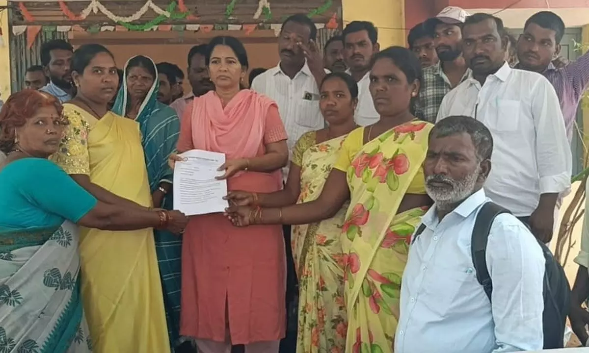 Rally and Conference Held Demanding 3 Acres of Land for Landless Poor Labourers Rally and Conference Held Demanding 3 Acres of Land for Landless Poor Labourers