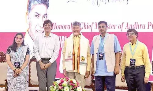 Naidu invites IIT-M students to set up startups in Amaravati