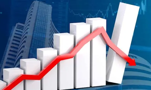 Sensex, Nifty drift lower on weak global cues