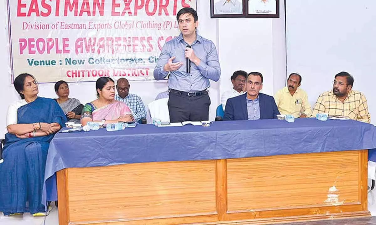 Collector urges skilled women to seize job opportunities Collector urges skilled women to seize job opportunities