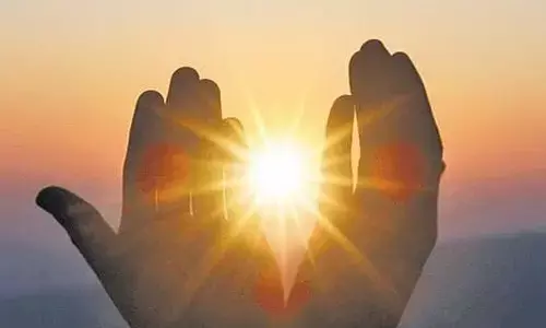 One Formless in All Forms