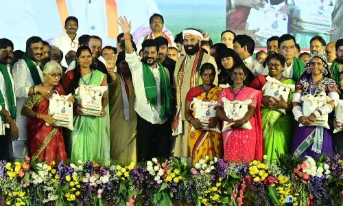 CM launches fine rice distribution scheme