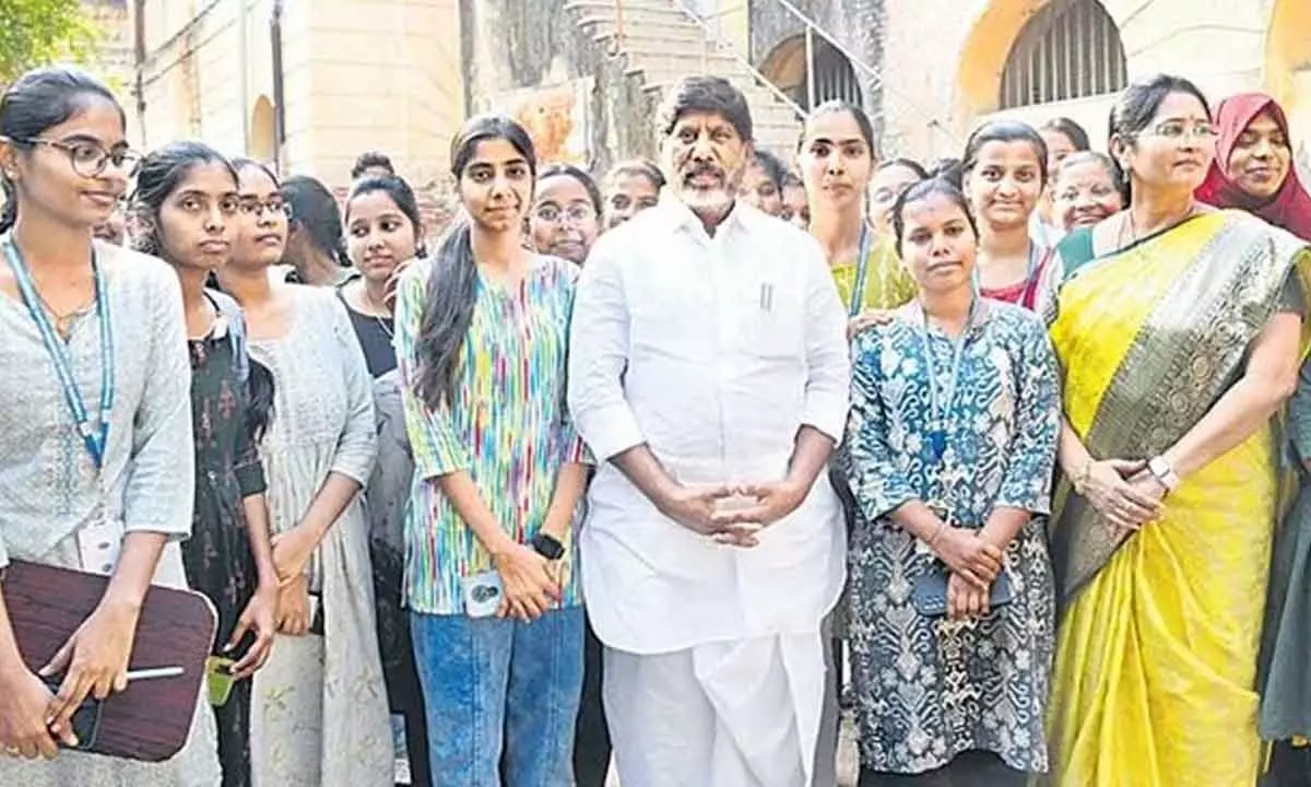 Telangana extends deadline for Rajiv Youth Development Scheme applications Telangana extends deadline for Rajiv Youth Development Scheme applications