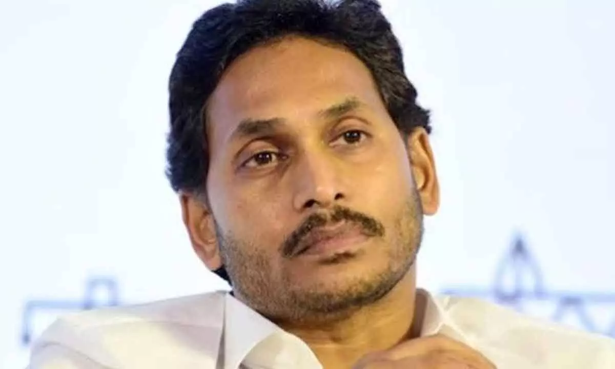 Jagan Condemns YSRCP Worker Lingamayyah’s Murder, Accuses TDP of Lawlessness Jagan Condemns YSRCP Worker Lingamayyah’s Murder, Accuses TDP of Lawlessness