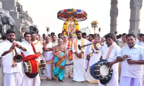 Ugadi fete grandly held at Yadagirigutta temple