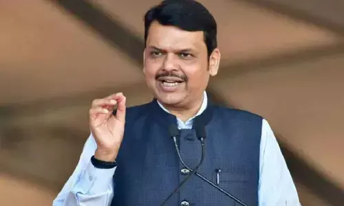 Aurangzebs tomb a protected monument, but wont allow its glorification: CM Fadnavis
