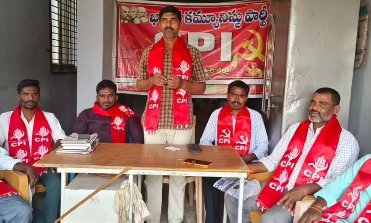 CPI Demands Action Against Encroachments on Historic Gadwal Fort and Heritage Sites