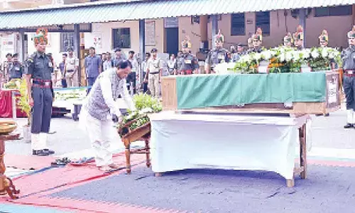 CM Majhi pays tribute to Army jawan