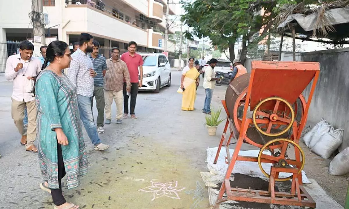 Clear building waste, debris on roads, officials told Clear building waste, debris on roads, officials told