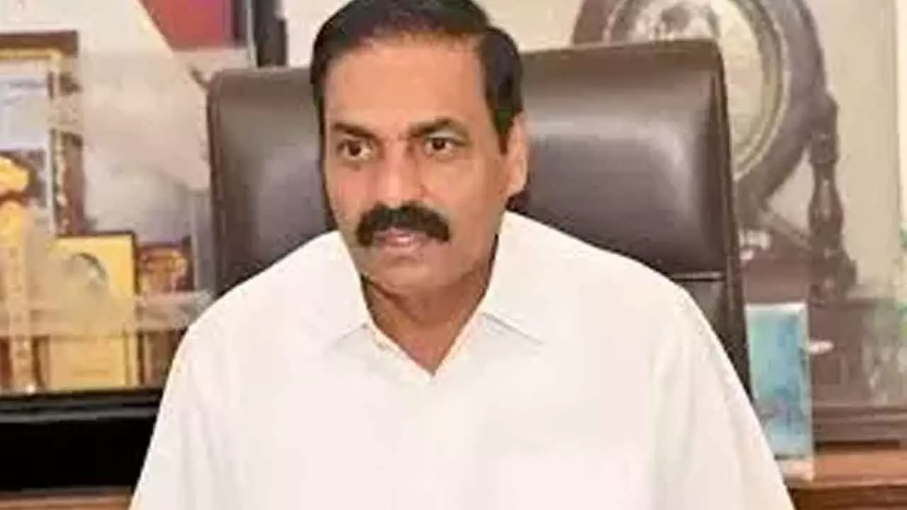 AP Police Serve Third Notice at Kakani’s Hyderabad Residence in Illegal Mining Case