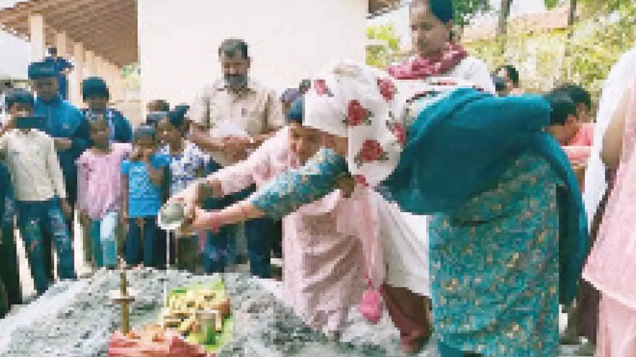 Teachers solve water crisis by digging borewell at school Teachers solve water crisis by digging borewell at school