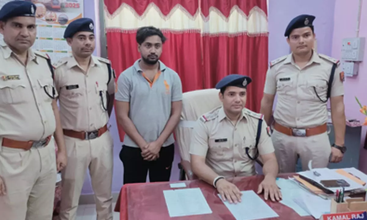 Bengal youth arrested for leaving motorcycle on the way of train at level crossing