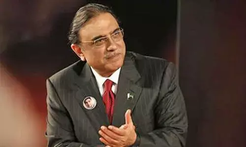 Pak President Zardari tests positive for Covid