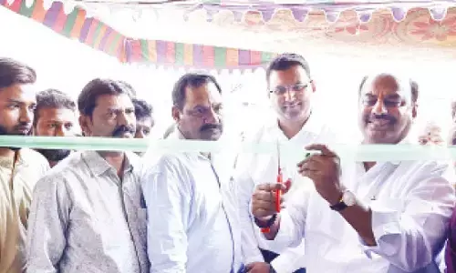 Congress govt keeps fine rice scheme promise