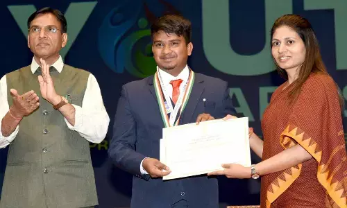 Shiva Kumar Receives National Youth Award at Delhi Parliament
