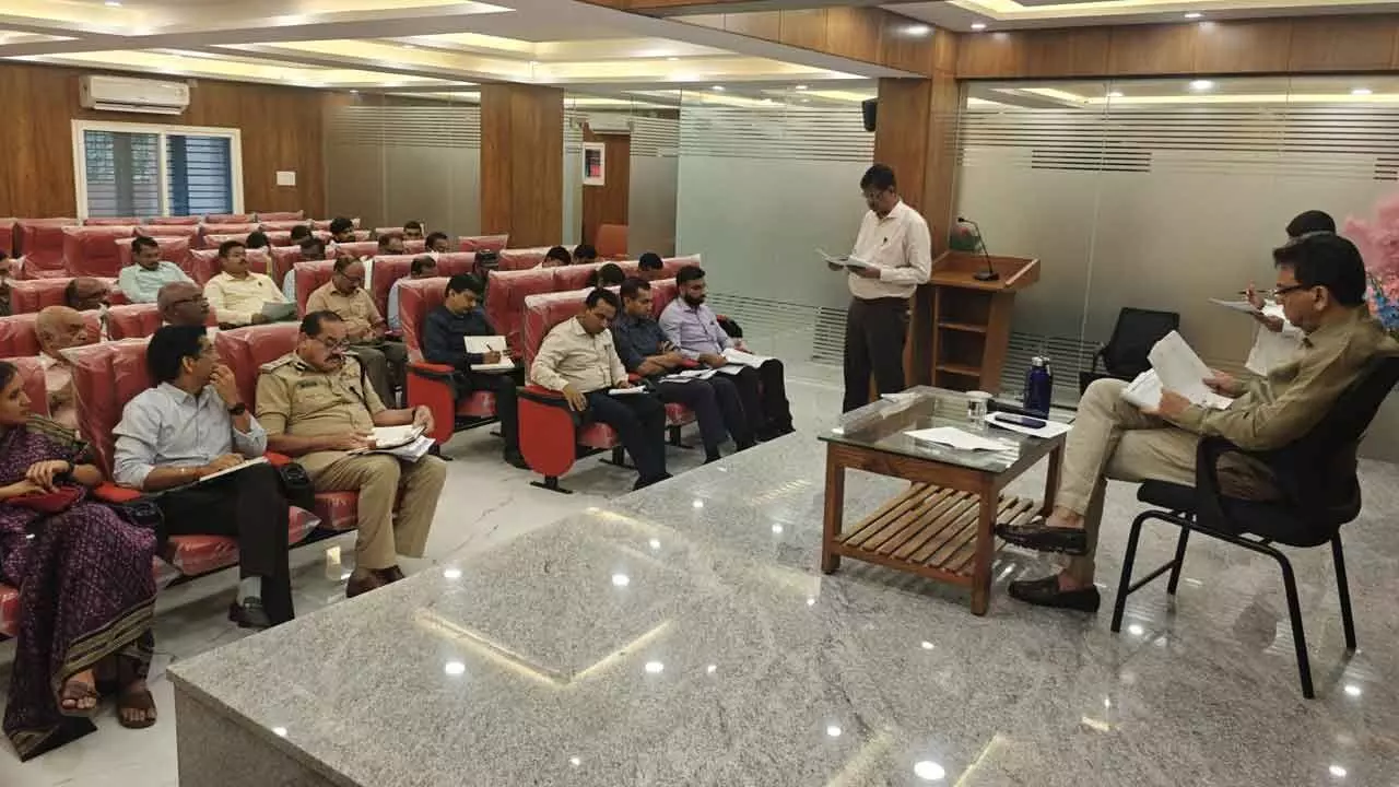 BBMP chief directs officials to do field work