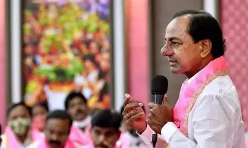 BRS chief holds meeting with district leaders