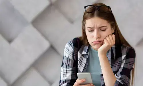 Young females at higher social anxiety risk due to excessive smartphone use