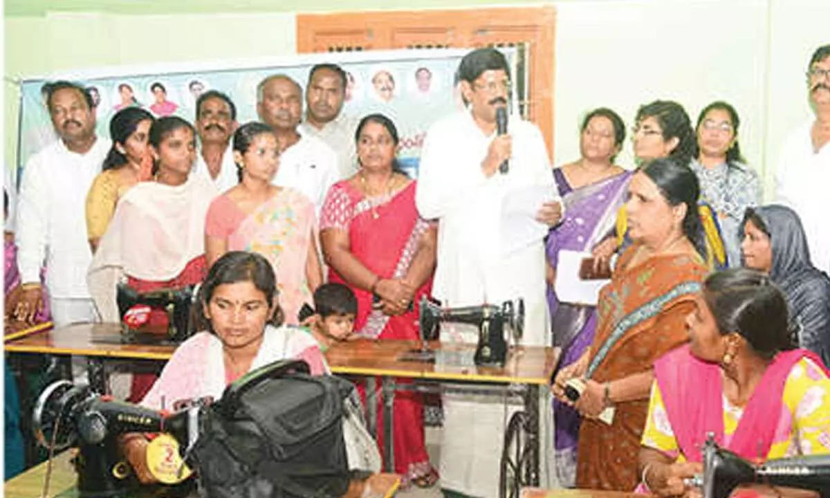 Anam inaugurates TTC in Atmakur Anam inaugurates TTC in Atmakur