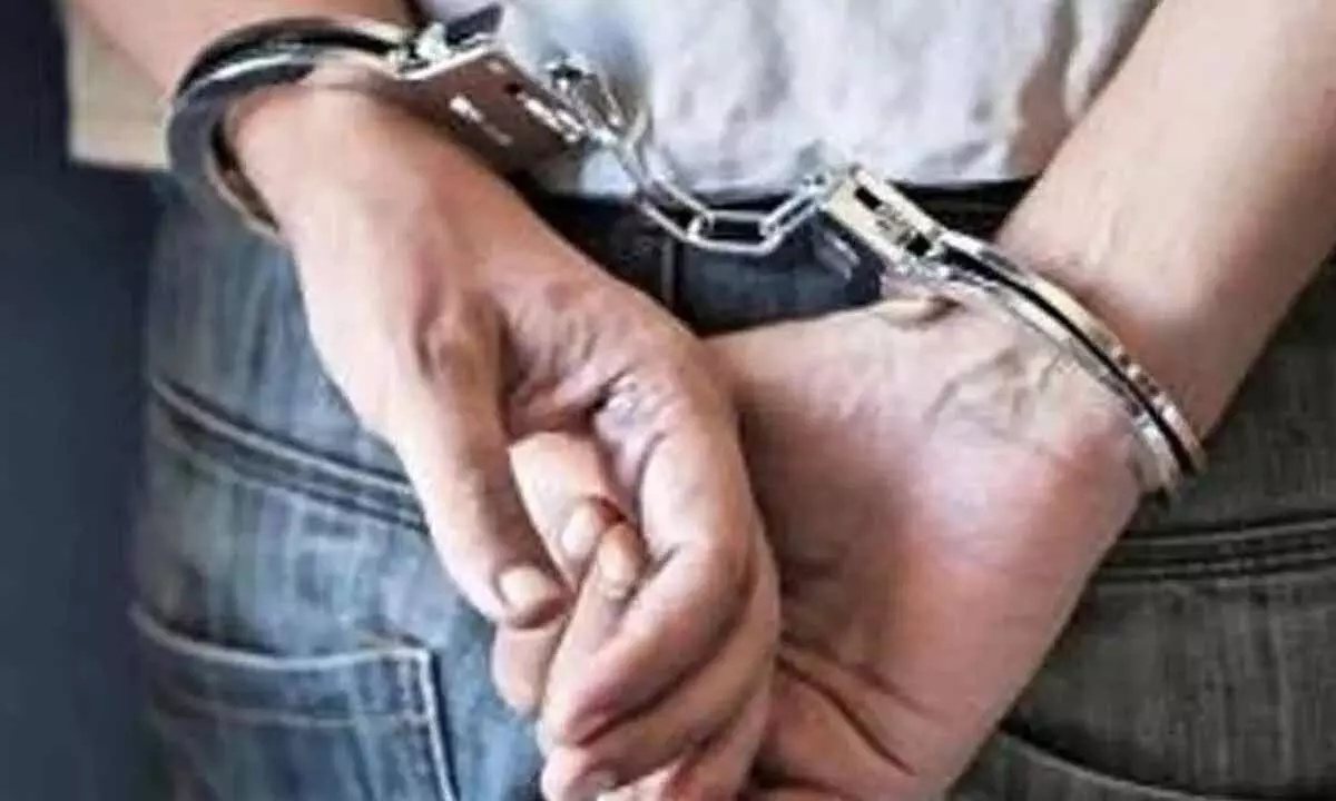 Serial Chain-Snatcher Nabbed, Gold Ornaments Worth ₹3.3 Lakh Recovered Serial Chain-Snatcher Nabbed, Gold Ornaments Worth ₹3.3 Lakh Recovered