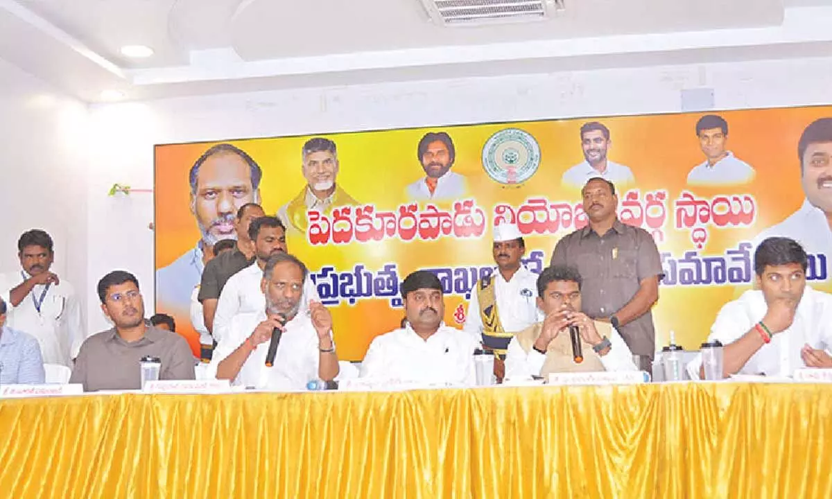 Ensure all eligible get free LPG cylinders, officials told