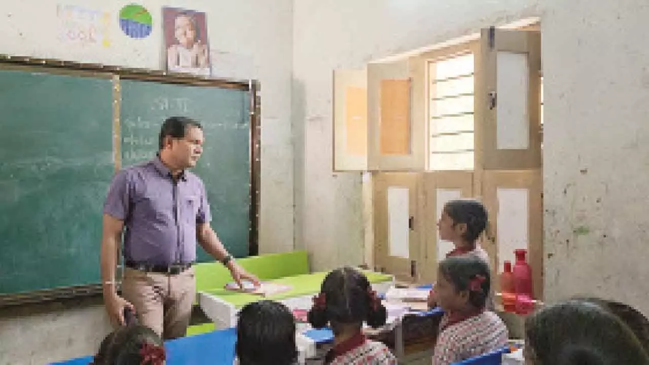 Nagarkurnool: Show cause notice to teacher over Class 9 student’s harassment Nagarkurnool: Show cause notice to teacher over Class 9 student’s harassment