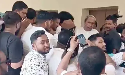 Naveen reaffirms secular commitment