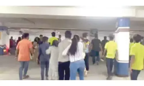 Security guard assaults woman at Sarath City Capital Mall