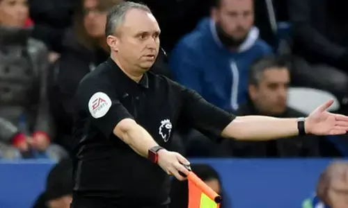 Darren Cann to officiate final professional match of record-breaking career