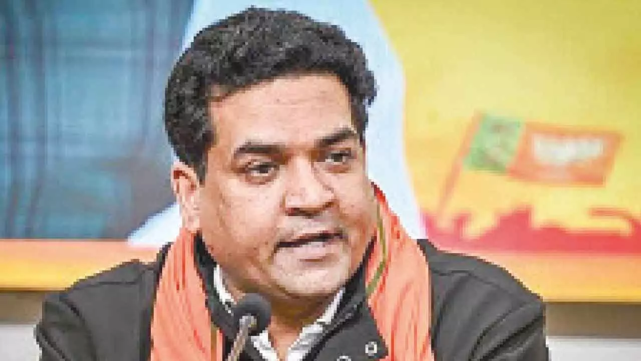 Court stays probe against Kapil Mishra Court stays probe against Kapil Mishra