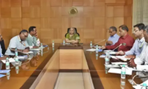 Centre assures weavers of full support to boost growth