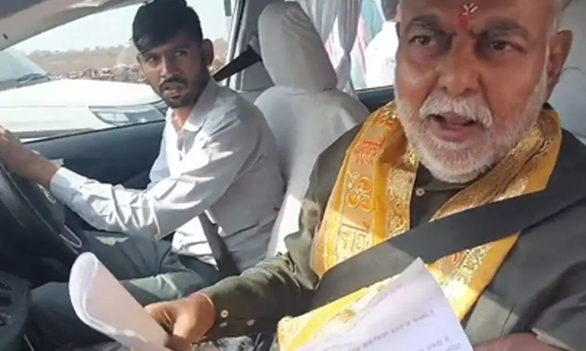 After begging remark, Prahlad Patels use of abusive word sparks fresh controversy