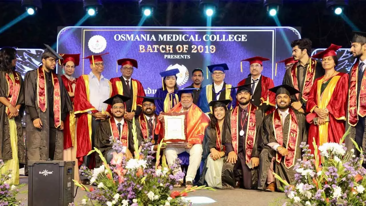 Damodar urges docs to serve selflessly at Osmania convocation Damodar urges docs to serve selflessly at Osmania convocation