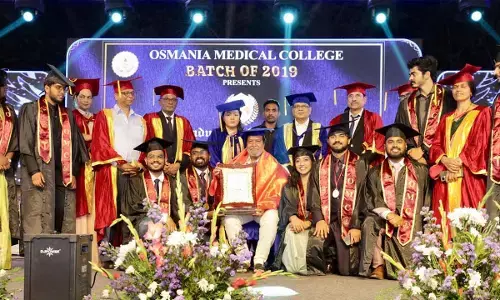 Damodar urges docs to serve selflessly at Osmania convocation