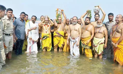 Chakrasnanam marks conclusion of Bhadradri brahmotsavams