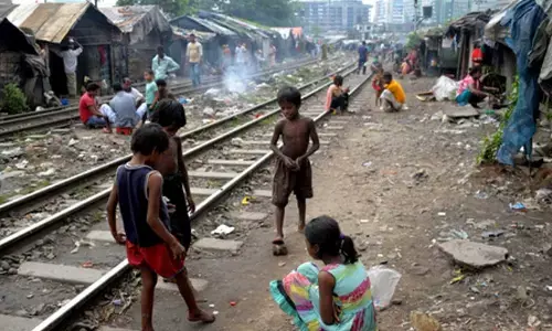 Thousands in Bangladesh face severe water crisis