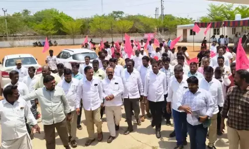 Gadwal Gears Up for Massive Participation in BRS 25th Anniversary Gulabi Festival at Warangal