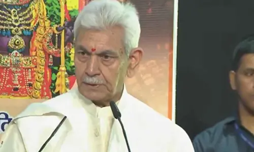 Rajouri Day: J&K L-G pays tributes to Bravehearts