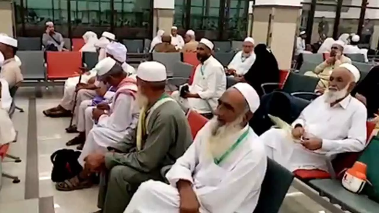 Thousands of Pakistanis set to miss Haj due to payment delay, quota issues Thousands of Pakistanis set to miss Haj due to payment delay, quota issues