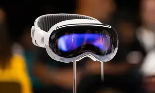 Apple Plans Slimmer, More Affordable Vision Pro Headset and AR Glasses: Report