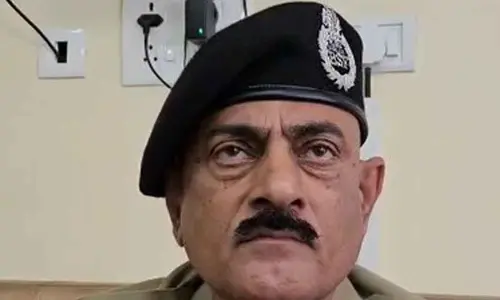 Stones, burning bottles were thrown at us: BSF DIG on Murshidabad violence