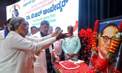 Overcome lies told by RSS, BJP family and develop courage to tell truth: CM to party workers