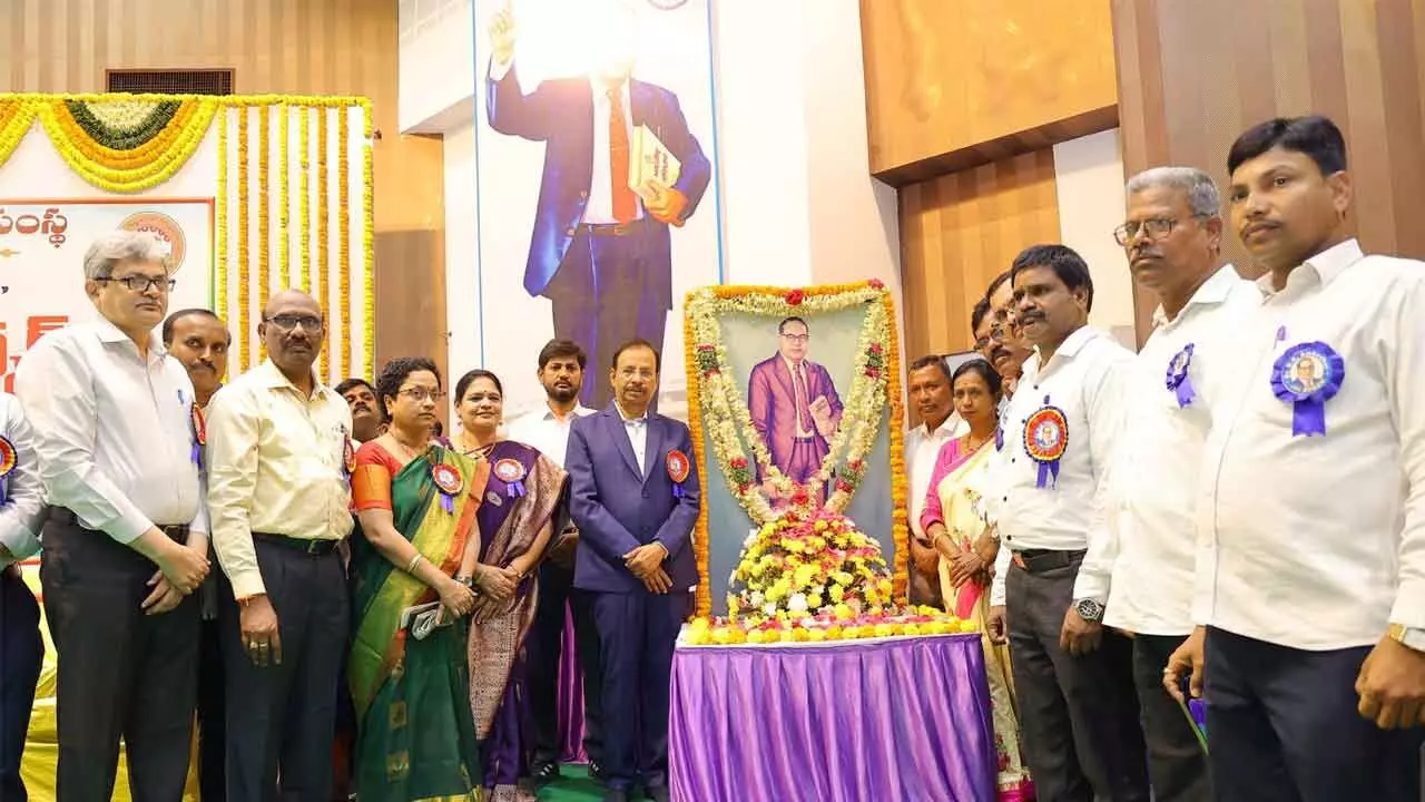 TGSRTC MD pays tributes to Dr Ambedkar
