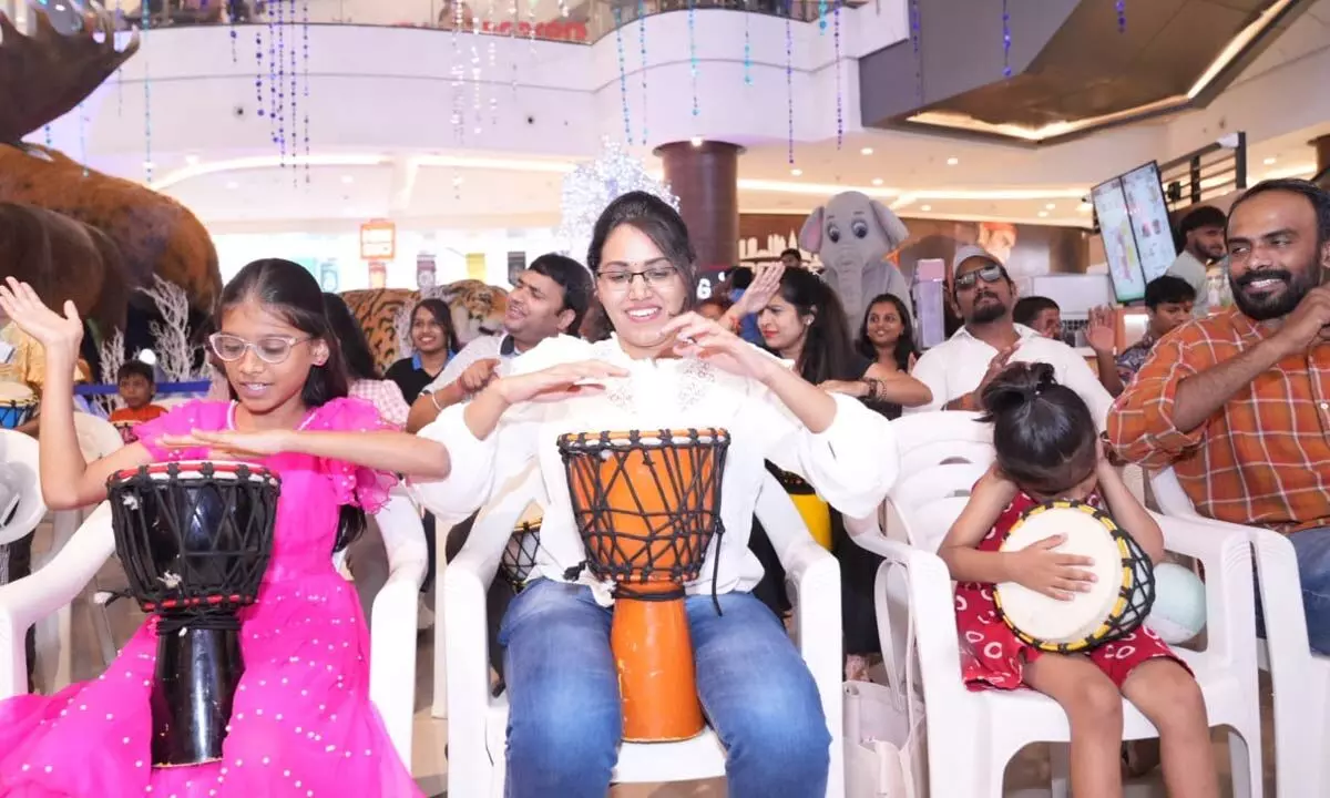 Relax Yourselves with the Musical Therapy Relax Yourselves with the Musical Therapy