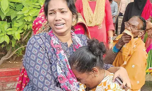 Man strangles his pregnant wife