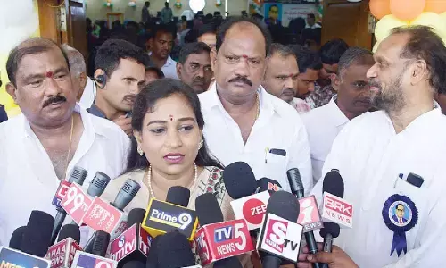 Compensation of Rs 1L to be paid to each of the injured