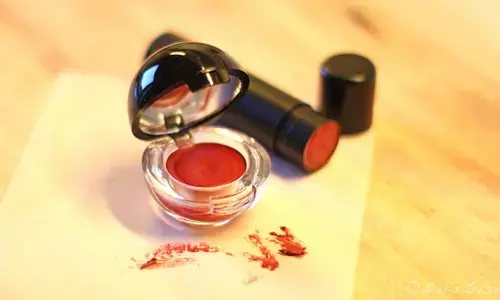 Natural DIY Lip and Cheek Tints You Can Make at Home