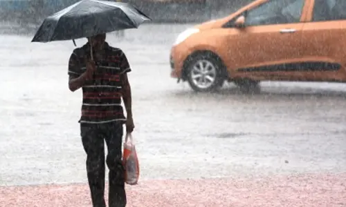 Hyderabad Weekly Weather: Cloudy Skies, Chance of Rain