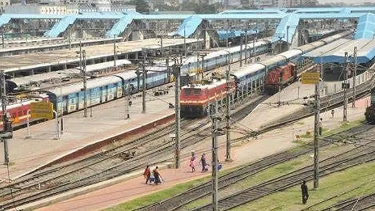 Few platforms at Sec’bad rly station to be out of bounds for passengers Few platforms at Sec’bad rly station to be out of bounds for passengers